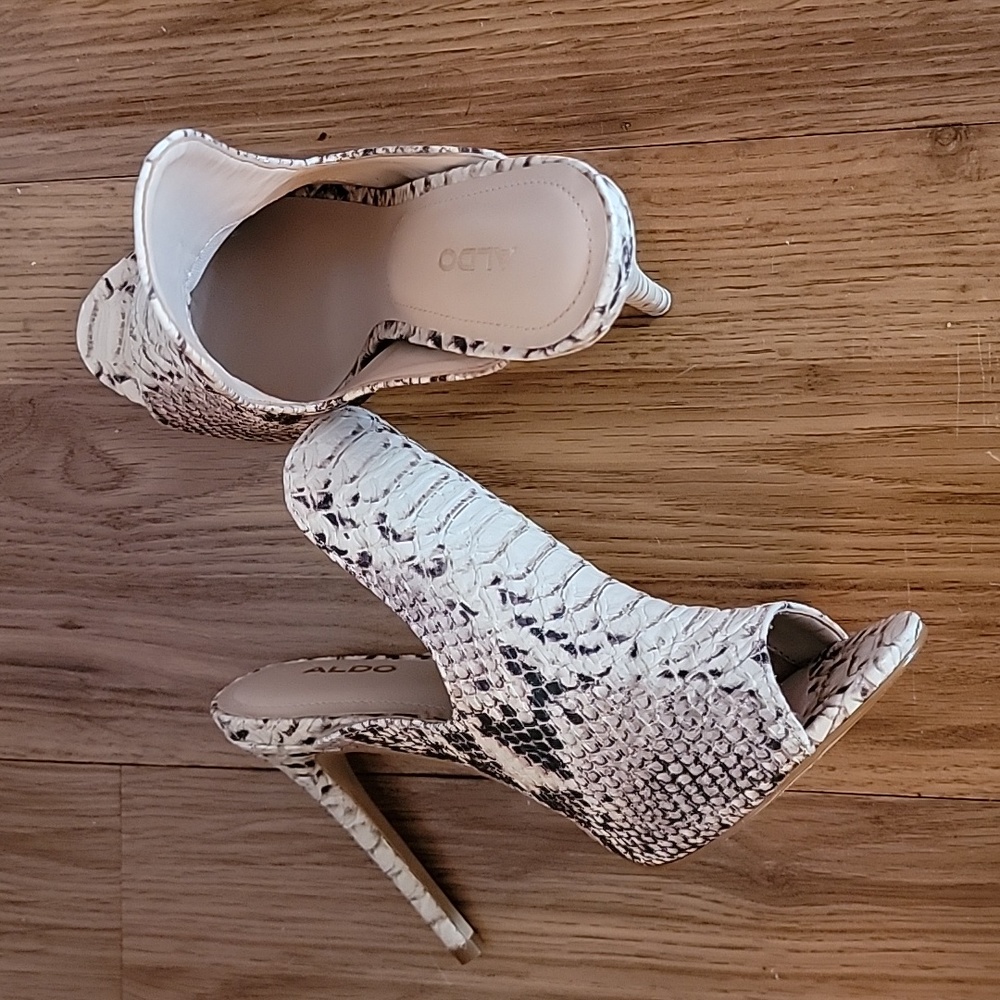 Brirelia Snake Print Heel